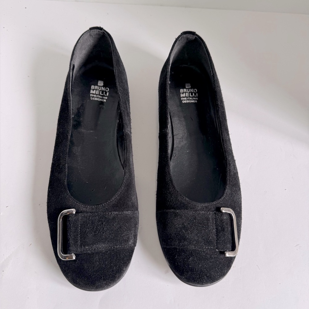 Bruno Melli suede black flats. EU 40